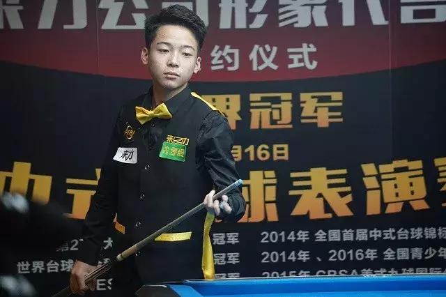 在接受采访 在接受采访